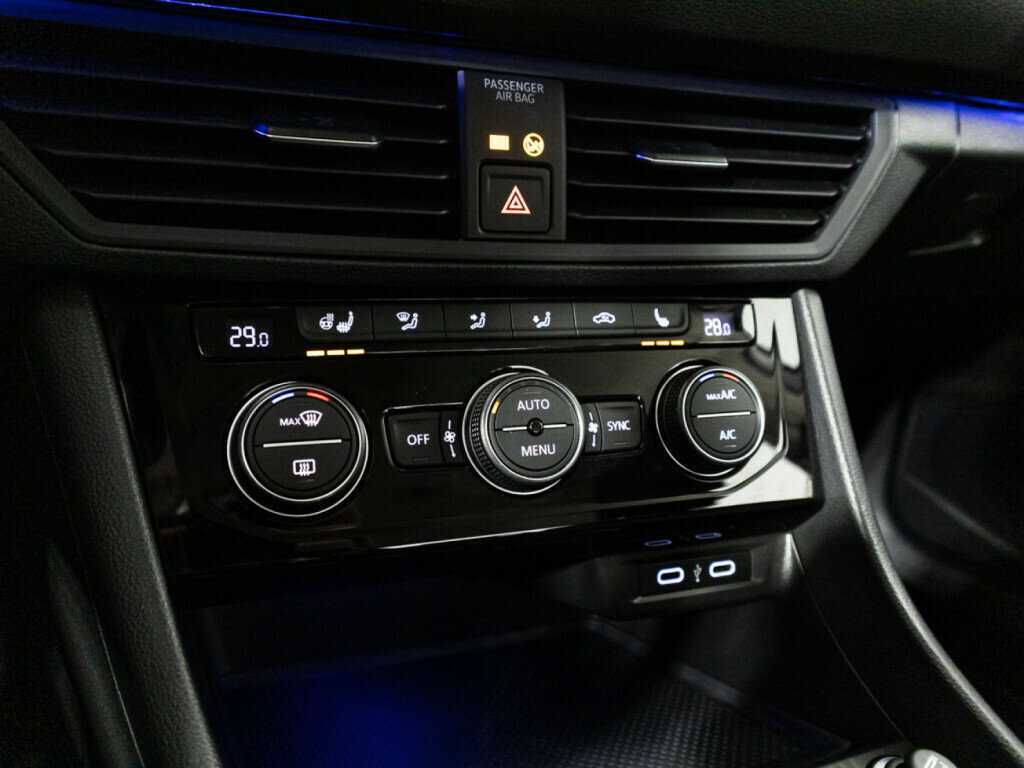 Volkswagen Jetta б/у, 2020, Автоматическая. Фото: #16