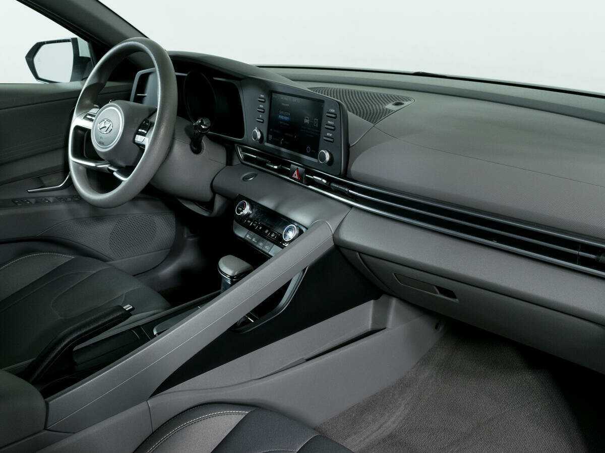 Hyundai Elantra б/у, 2021, Автоматическая. Фото: #6