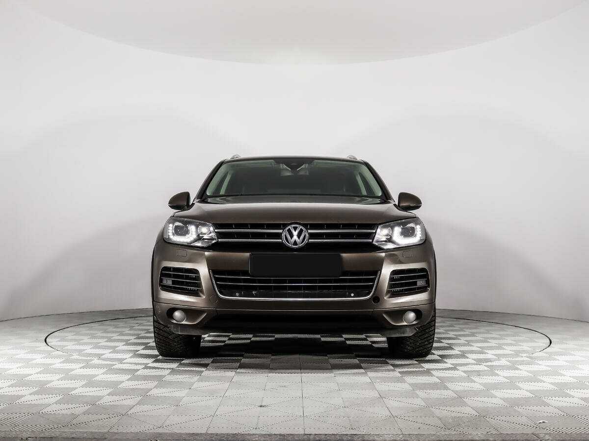 Volkswagen Touareg б/у, 2012, Автоматическая. Фото: #1