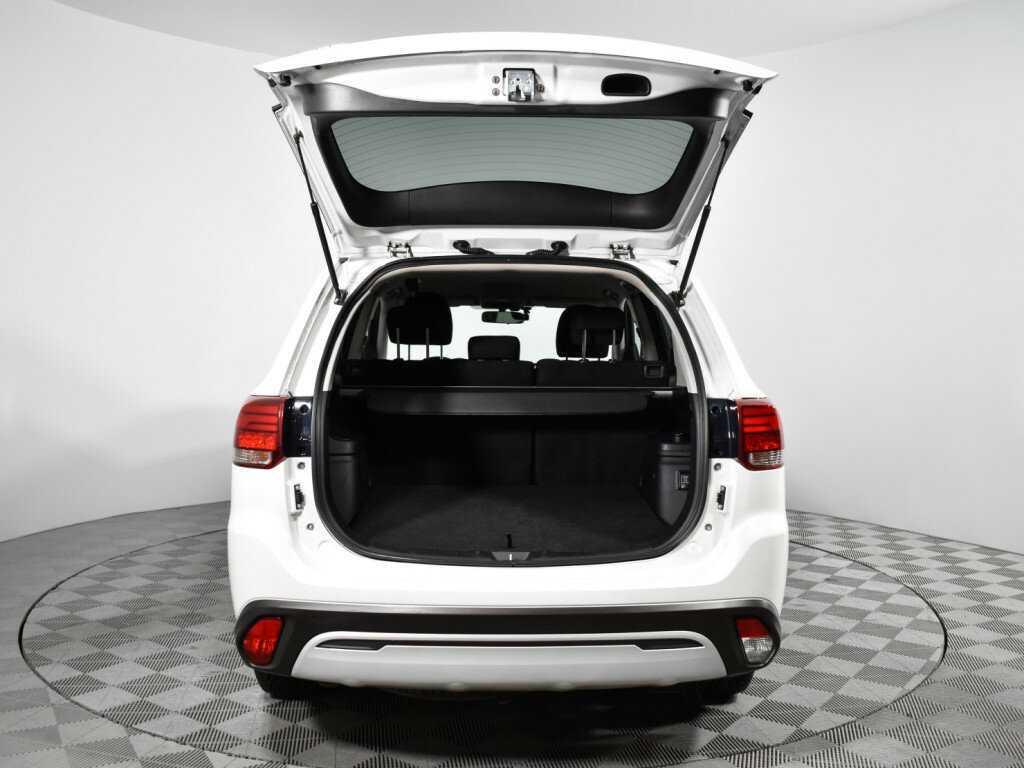 Mitsubishi Outlander б/у, 2020, Вариатор. Фото: #16