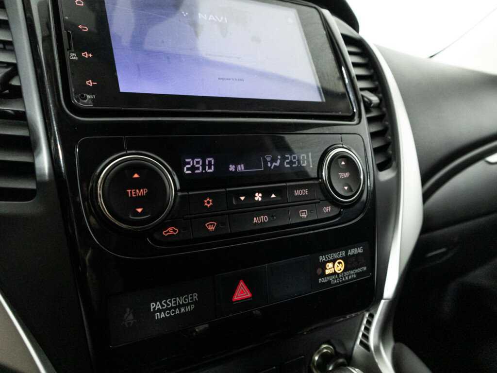 Mitsubishi Pajero Sport б/у, 2018, Автоматическая. Фото: #17