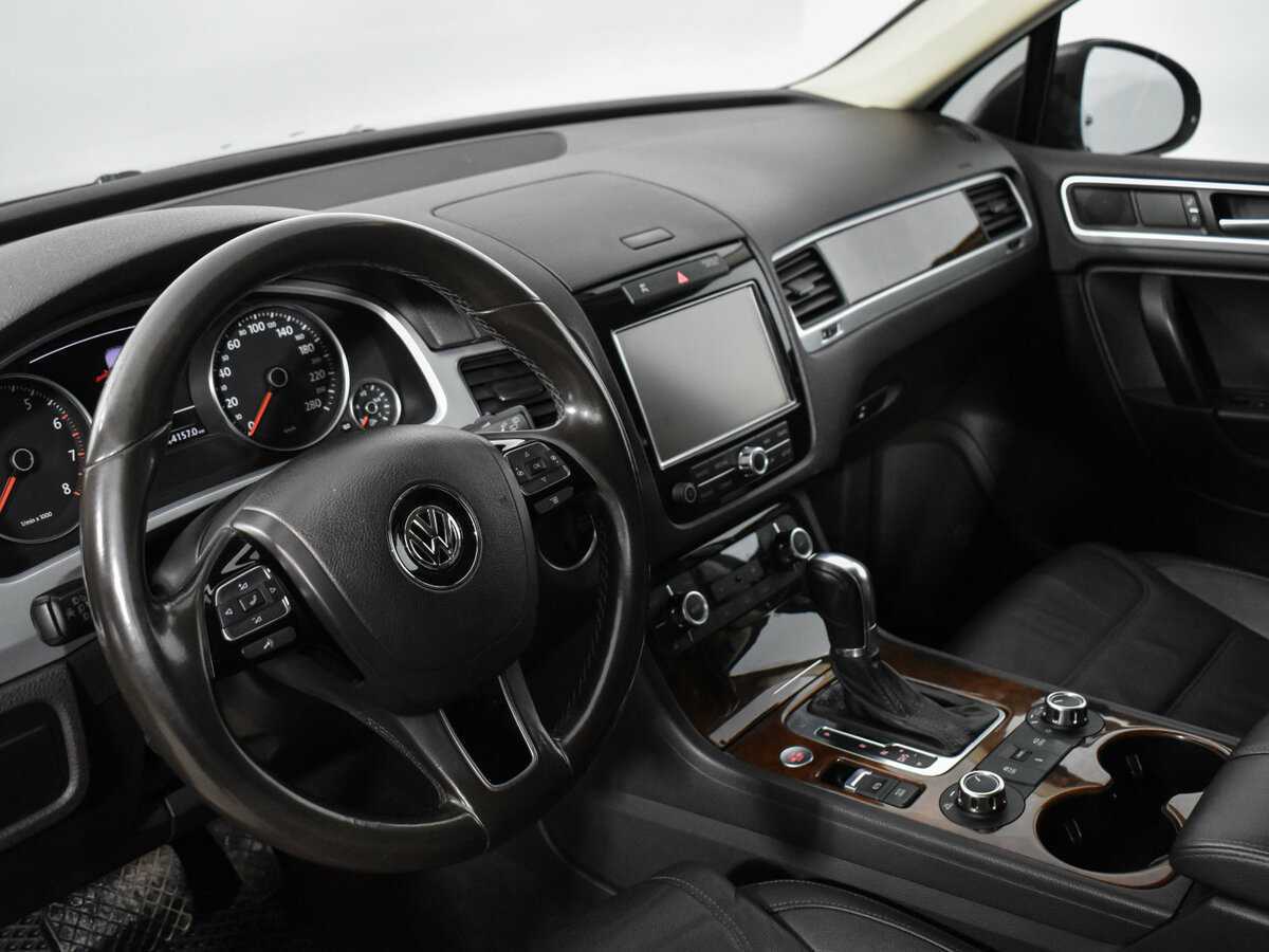 Volkswagen Touareg б/у, 2013, Автоматическая. Фото: #8