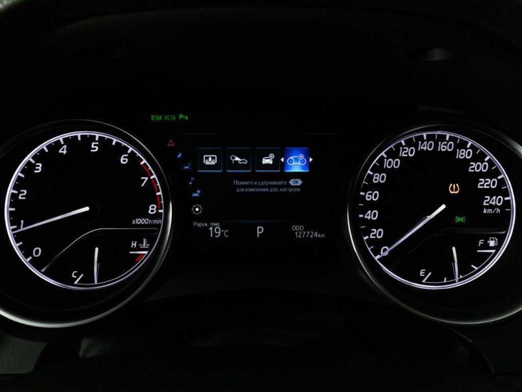 Toyota Camry б/у, 2019, Автоматическая. Фото: #11