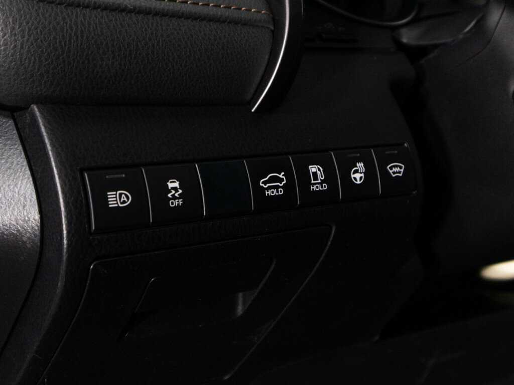 Toyota Camry б/у, 2019, Автоматическая. Фото: #22