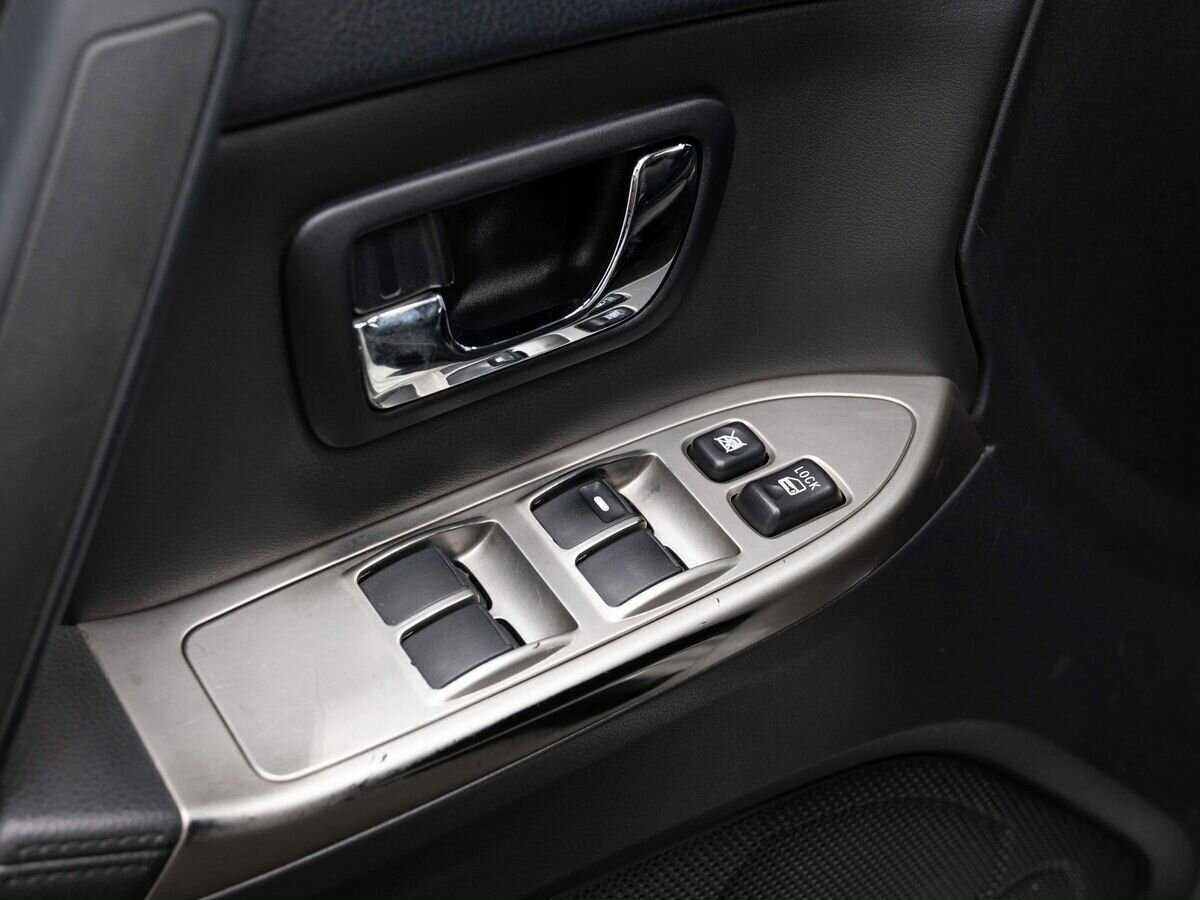 Mitsubishi Pajero б/у, 2013, Автоматическая. Фото: #18