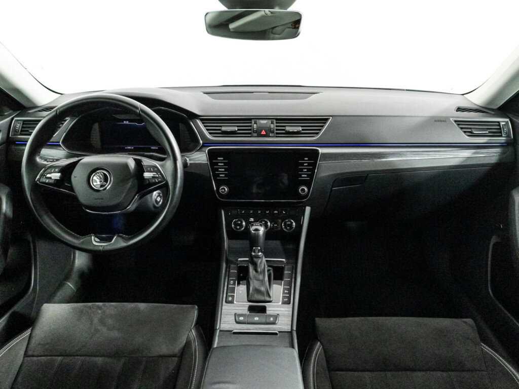 Skoda Superb б/у, 2020, Роботизированная. Фото: #12