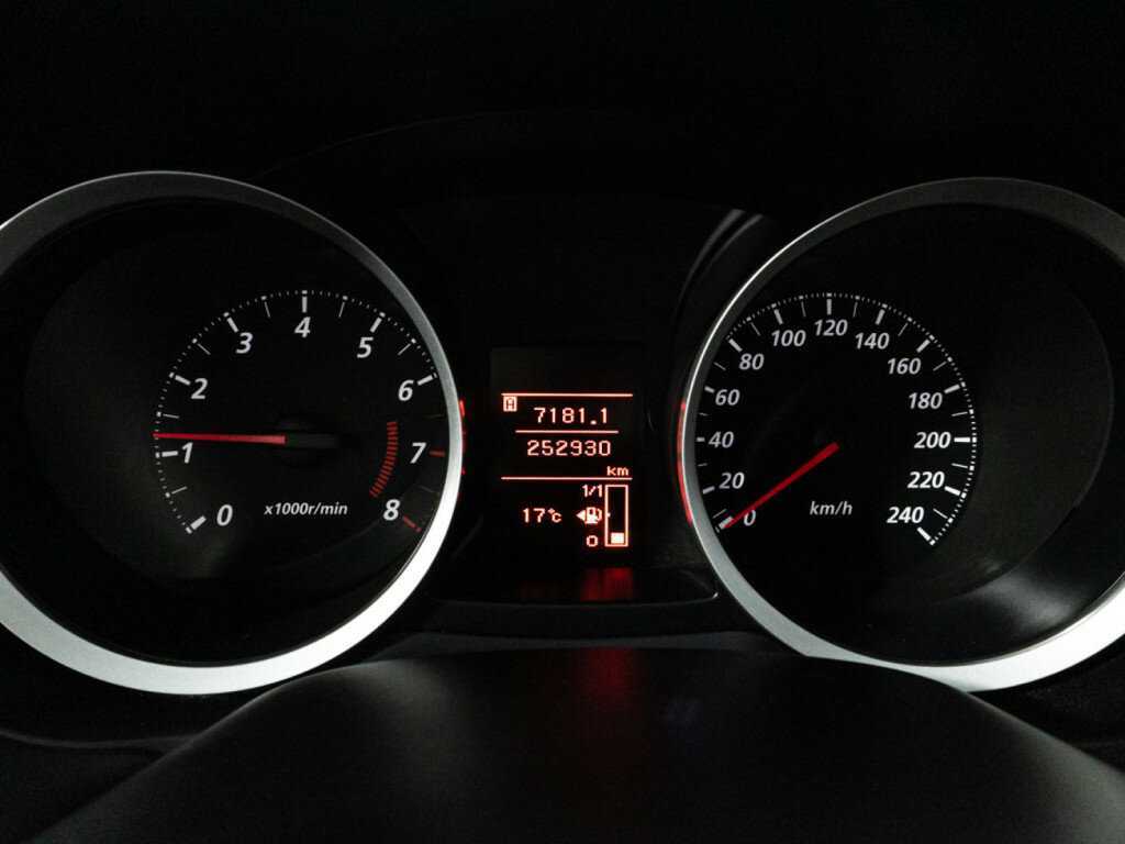 Mitsubishi Lancer б/у, 2012, Механическая. Фото: #11