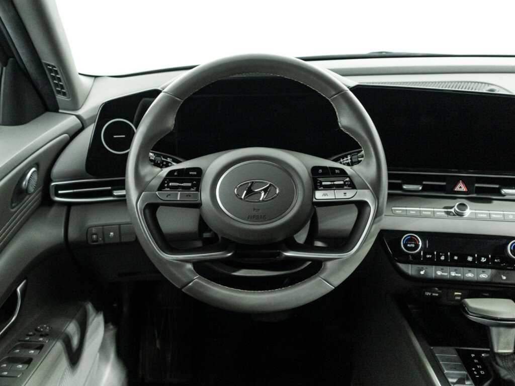 Hyundai Elantra б/у, 2021, Автоматическая. Фото: #22