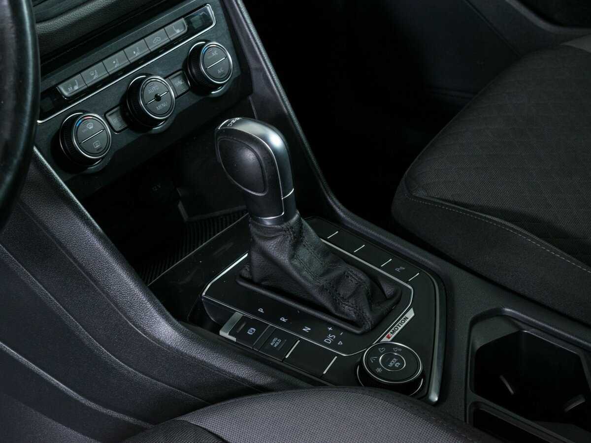 Volkswagen Tiguan б/у, 2018, Роботизированная. Фото: #12