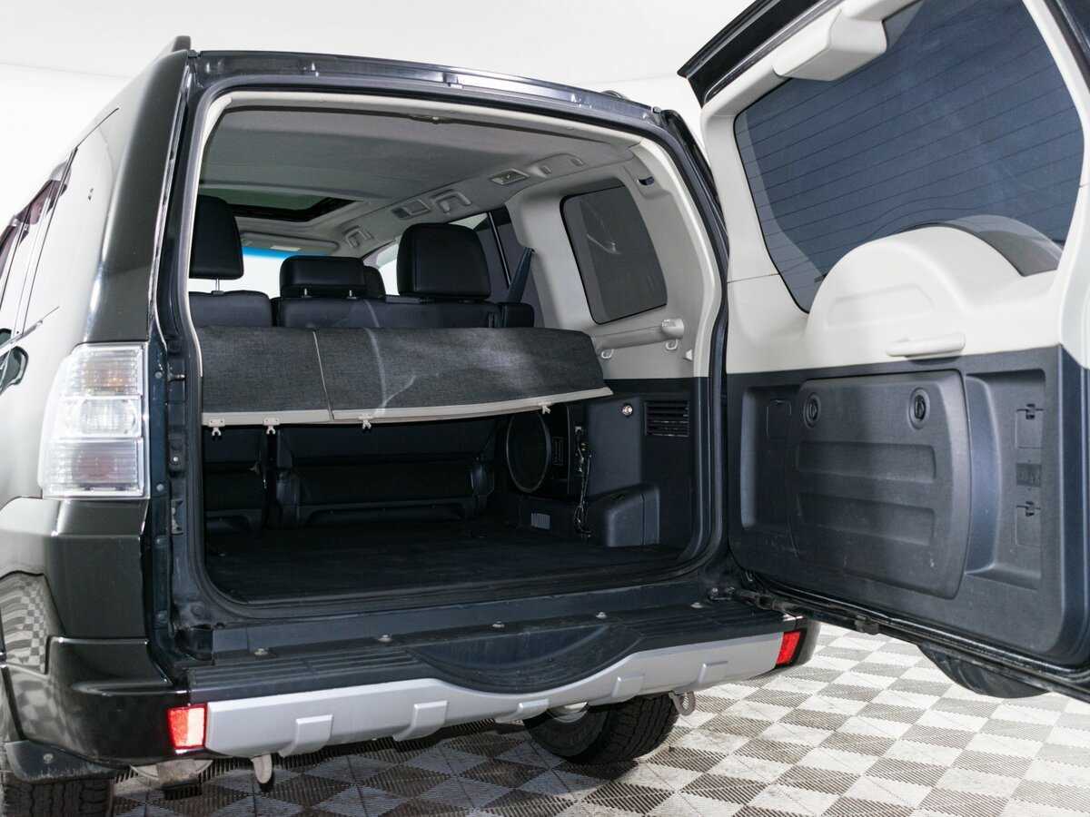 Mitsubishi Pajero б/у, 2013, Автоматическая. Фото: #5