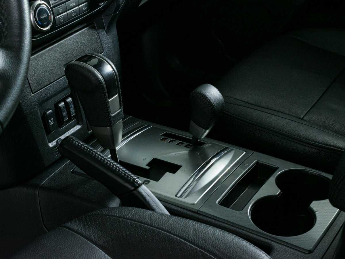 Mitsubishi Pajero б/у, 2013, Автоматическая. Фото: #12