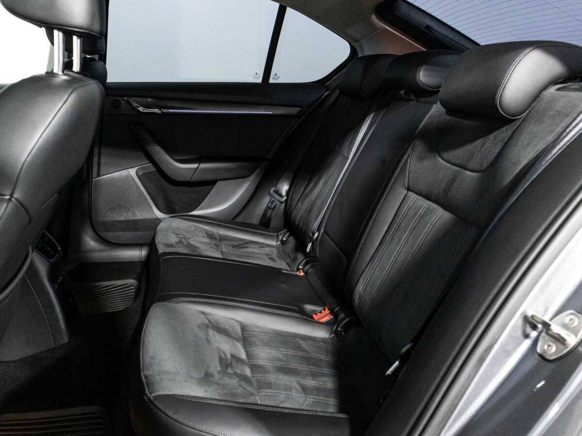 Skoda Octavia б/у, 2020, Роботизированная. Фото: #9