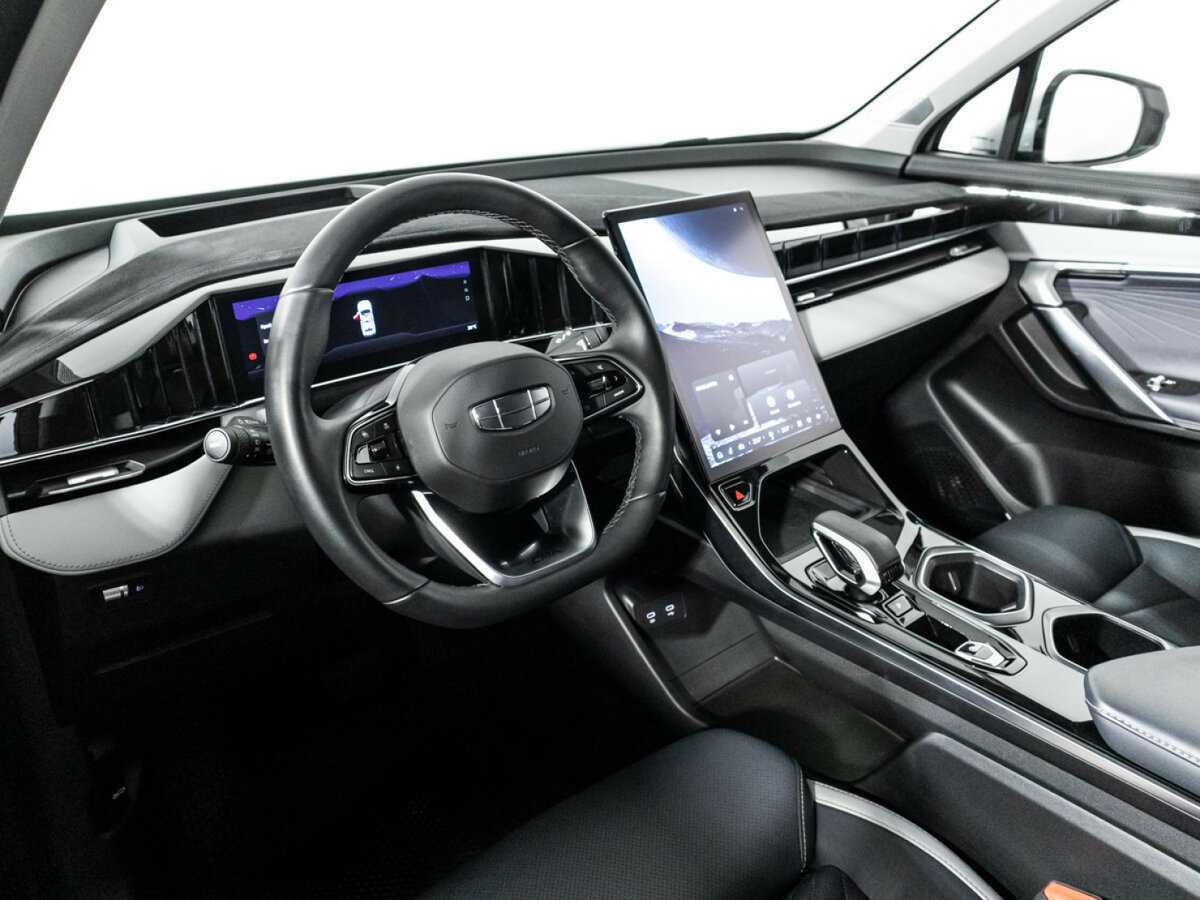 Geely Atlas б/у, 2023, Роботизированная. Фото: #10