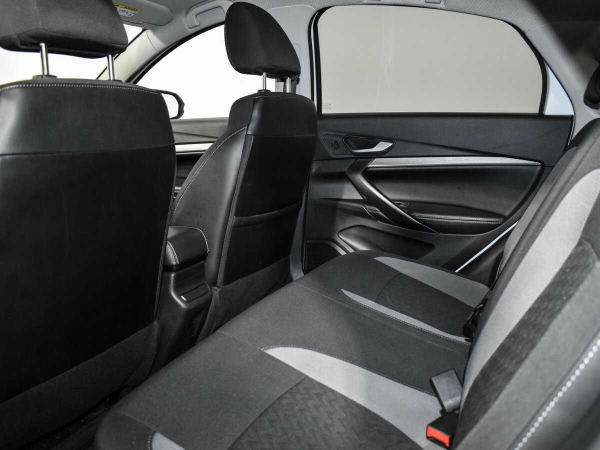 Lada (ВАЗ) Vesta б/у, 2023, Механическая. Фото: #10