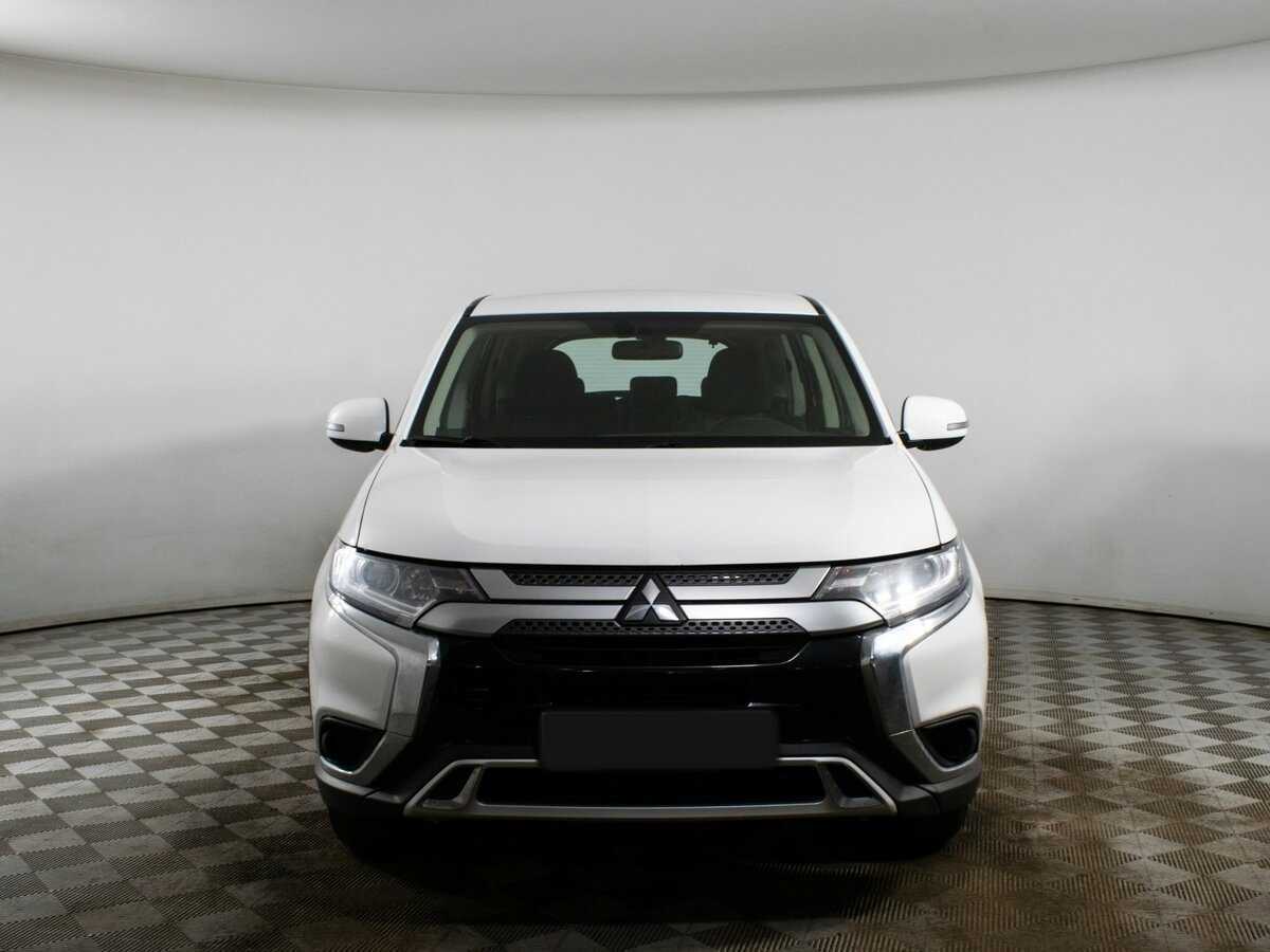 Mitsubishi Outlander б/у, 2020, Вариатор. Фото: #1