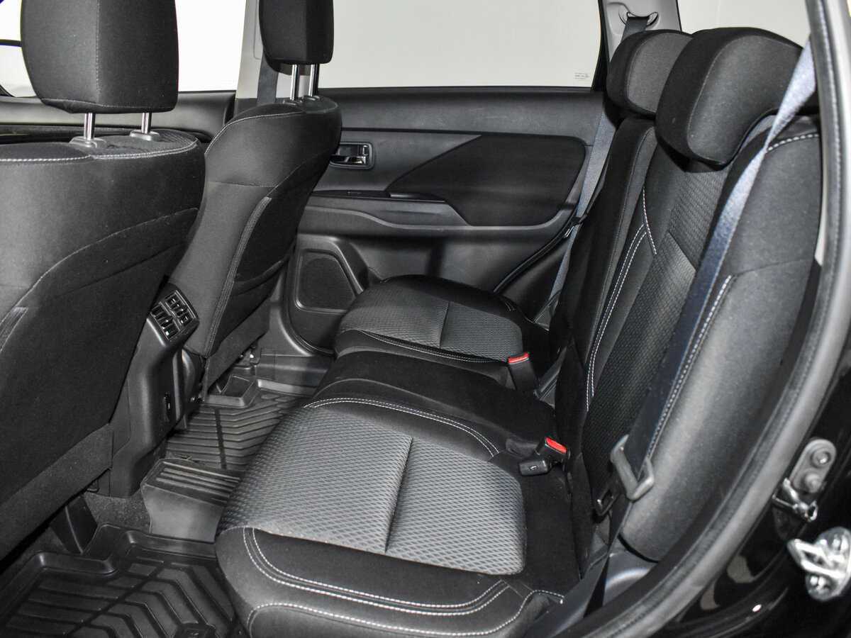 Mitsubishi Outlander б/у, 2021, Вариатор. Фото: #11