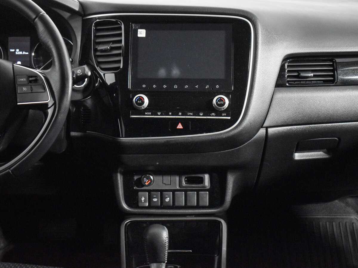 Mitsubishi Outlander б/у, 2021, Вариатор. Фото: #14