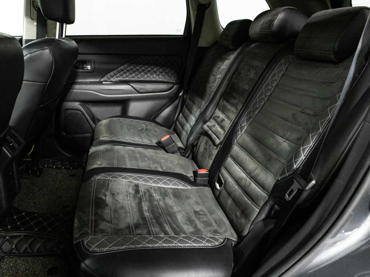 Mitsubishi Outlander б/у, 2019, Вариатор. Фото: #9