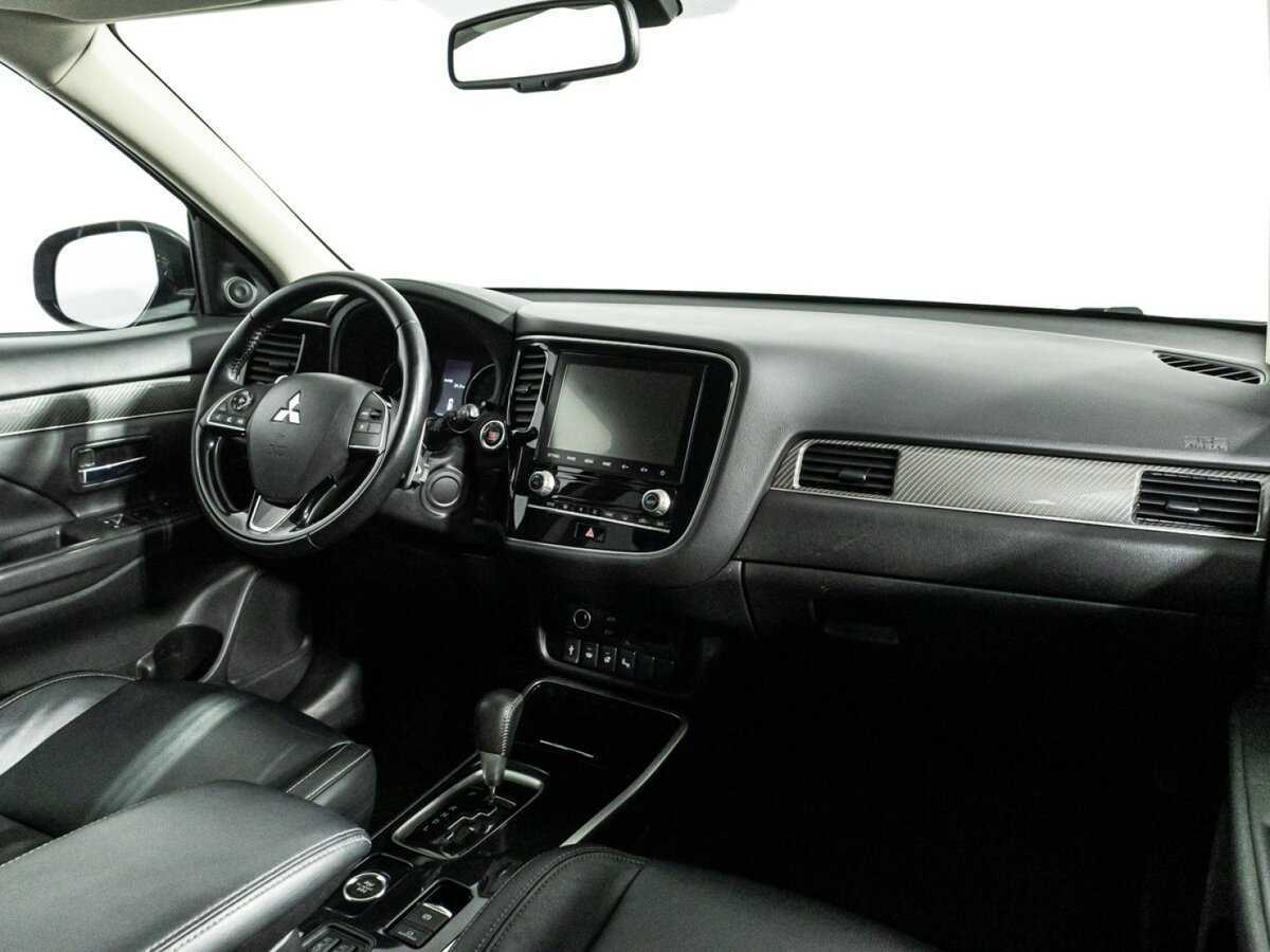Mitsubishi Outlander б/у, 2020, Вариатор. Фото: #8