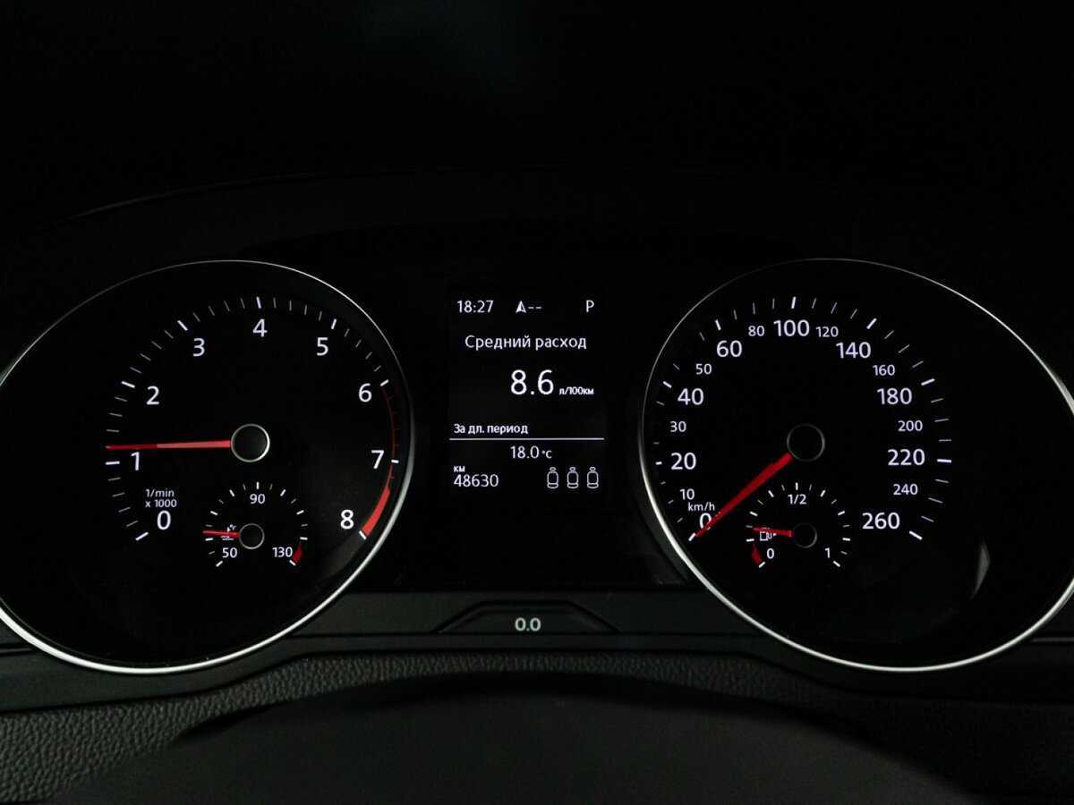 Volkswagen Passat б/у, 2021, Роботизированная. Фото: #11