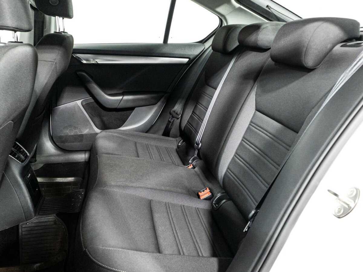 Skoda Octavia б/у, 2020, Роботизированная. Фото: #9