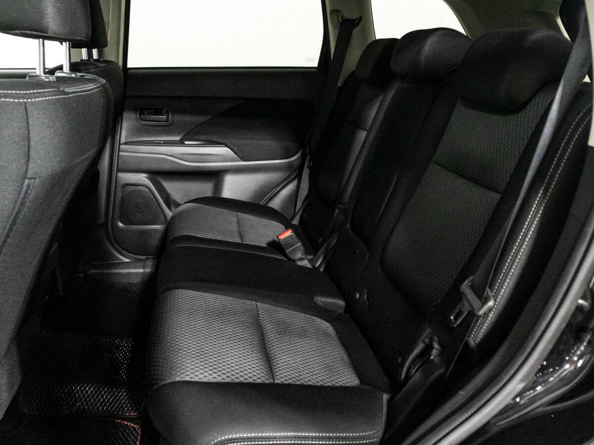 Mitsubishi Outlander б/у, 2018, Вариатор. Фото: #9