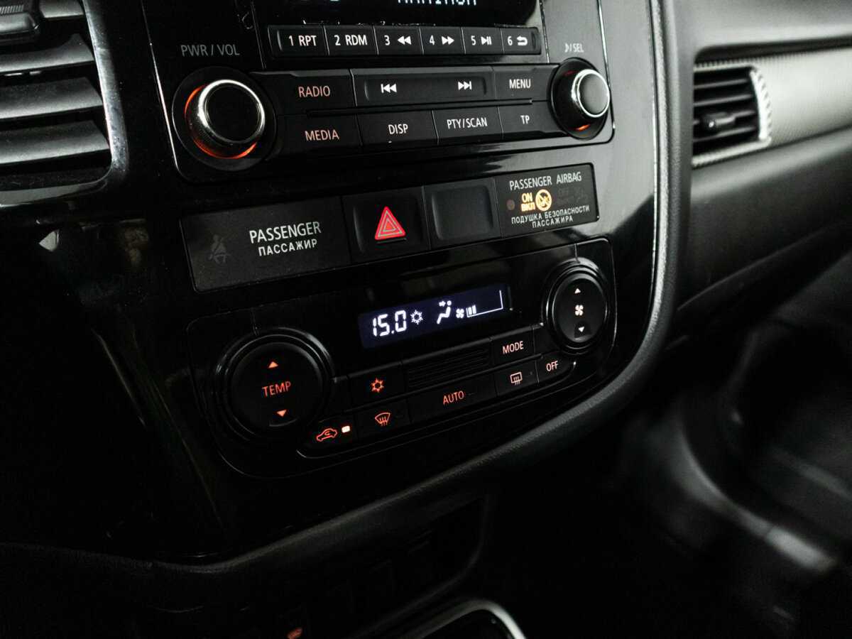 Mitsubishi Outlander б/у, 2018, Вариатор. Фото: #15