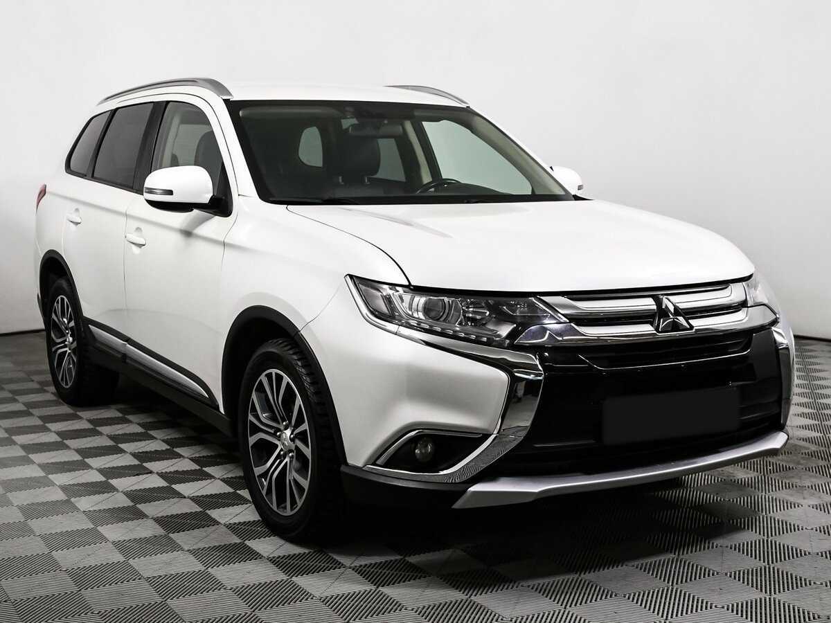 Mitsubishi Outlander б/у, 2017, Вариатор. Фото: #2