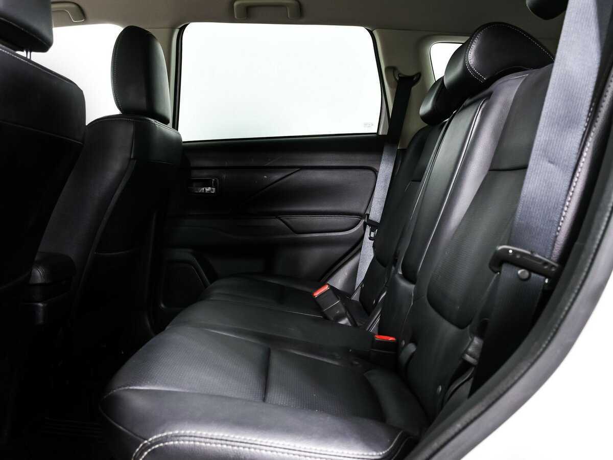 Mitsubishi Outlander б/у, 2017, Вариатор. Фото: #12