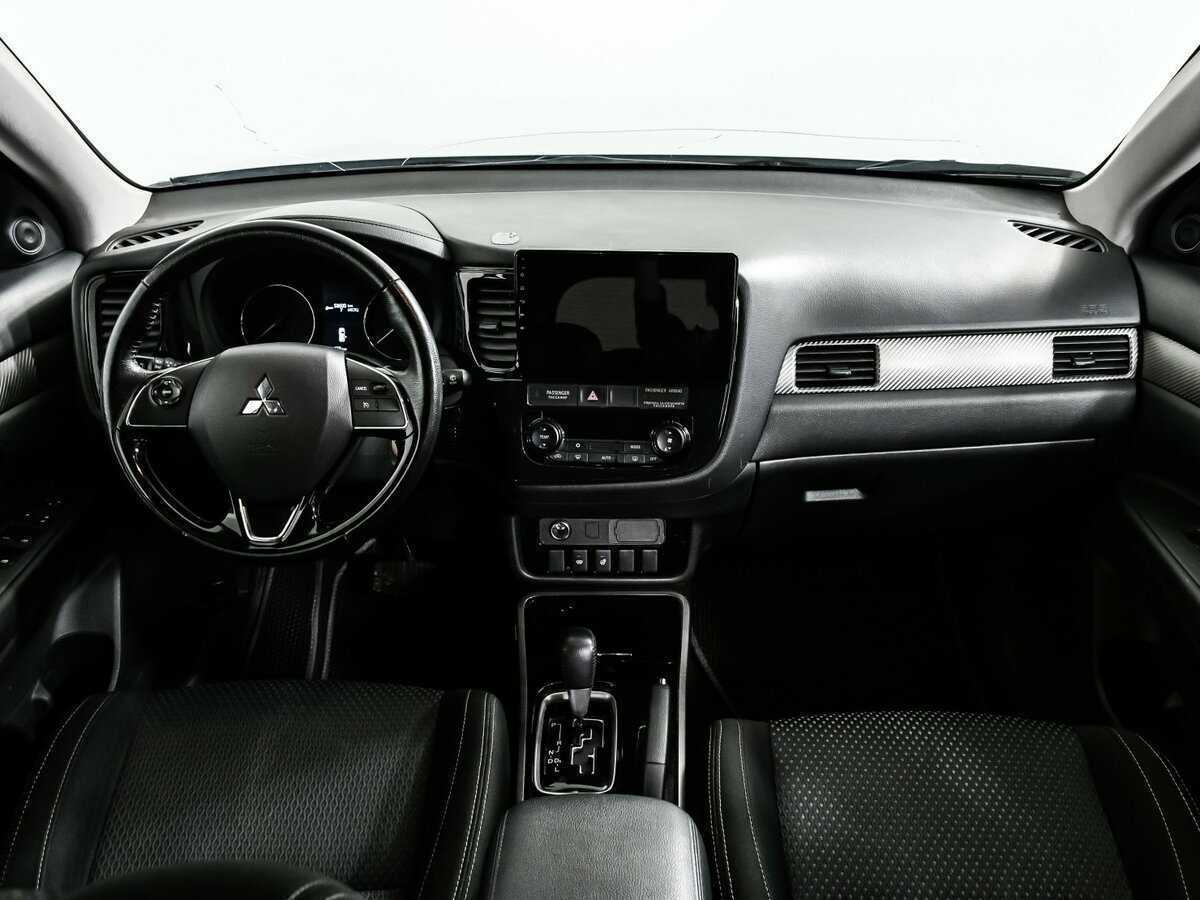 Mitsubishi Outlander б/у, 2018, Вариатор. Фото: #10
