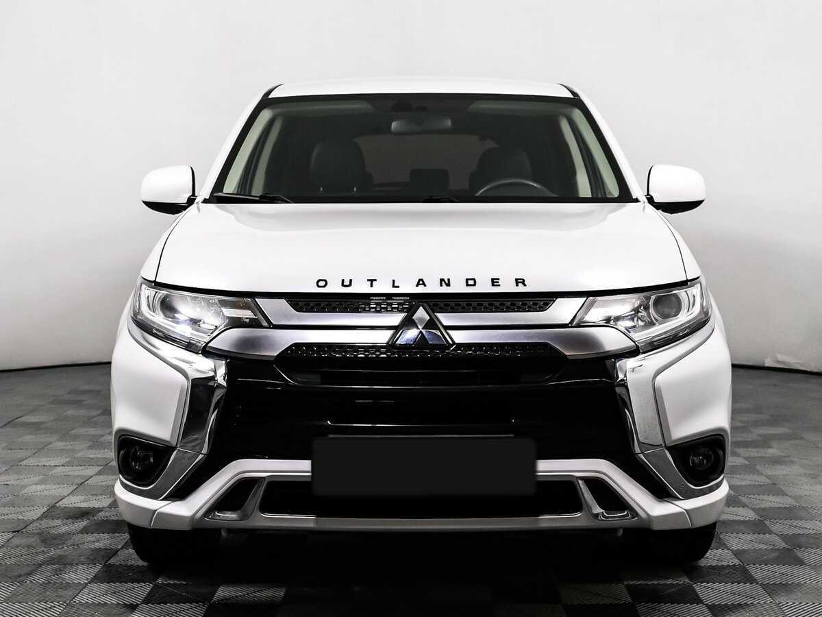 Mitsubishi Outlander б/у, 2022, Вариатор. Фото: #1