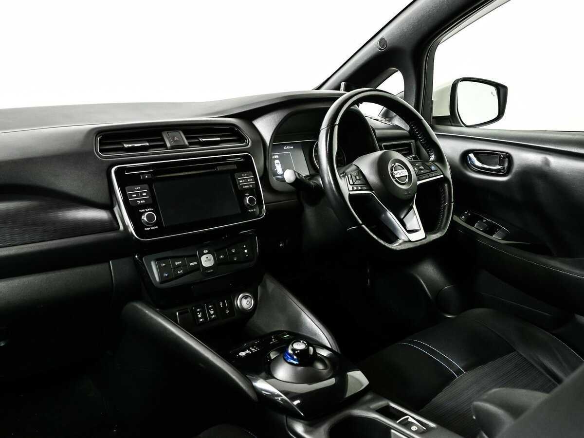 Nissan Leaf б/у, 2017, Автоматическая. Фото: #10