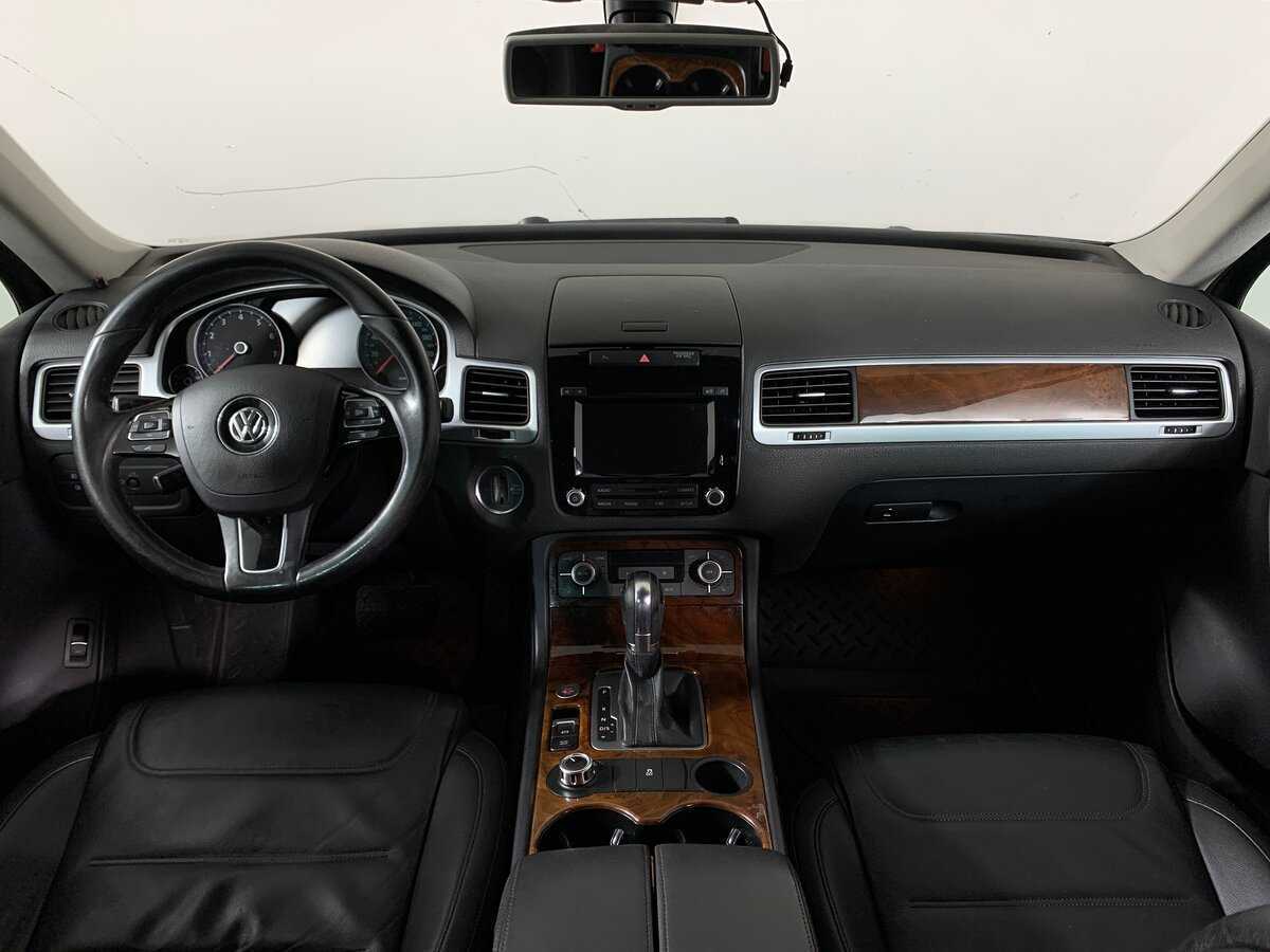 Volkswagen Touareg б/у, 2013, Автоматическая. Фото: #12