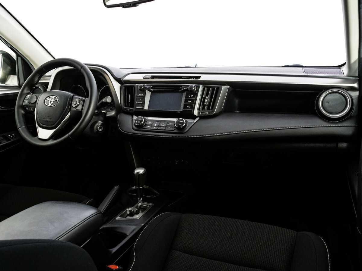 Toyota RAV4 б/у, 2015, Автоматическая. Фото: #6