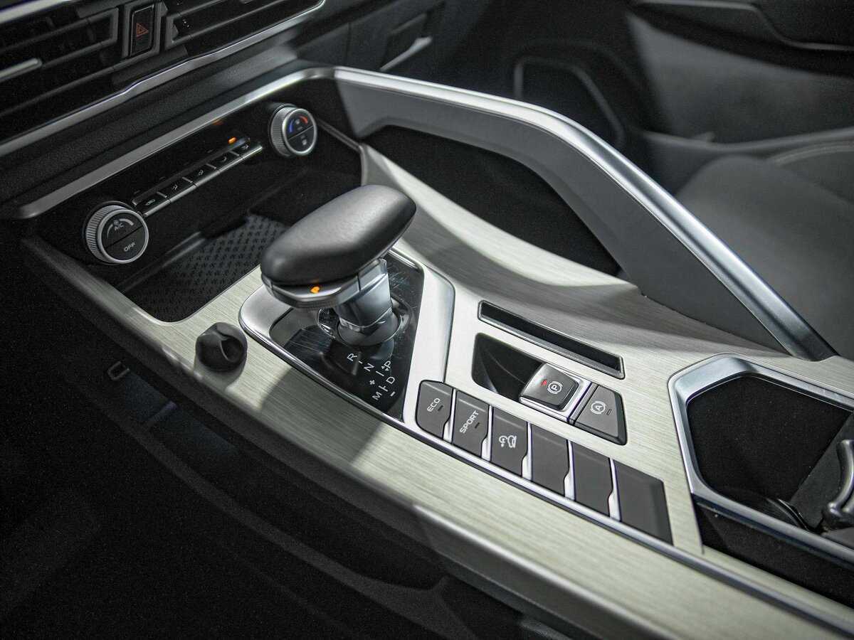 Geely Coolray б/у, 2023, Роботизированная. Фото: #10