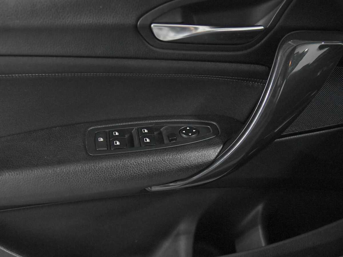 BMW 1 серии б/у, 2013, Автоматическая. Фото: #10