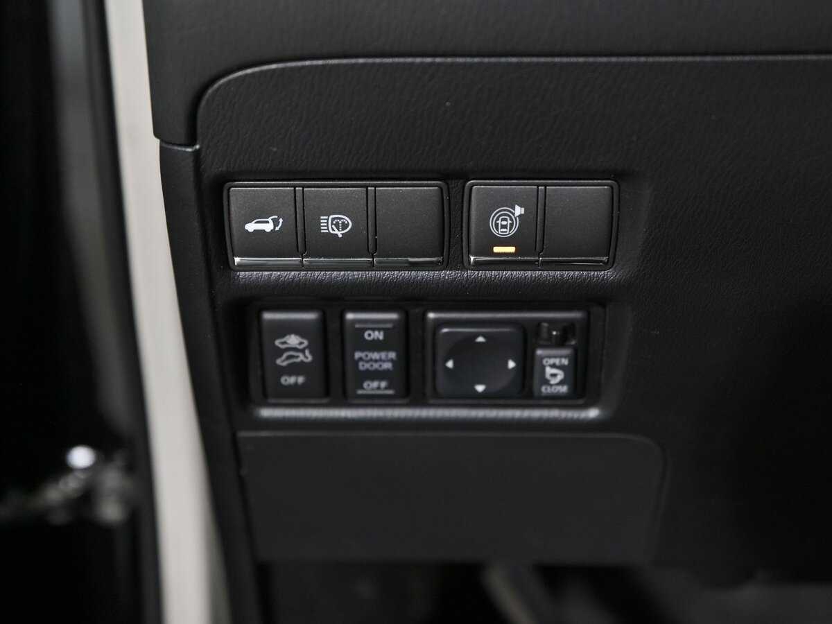 Nissan Patrol б/у, 2012, Автоматическая. Фото: #16