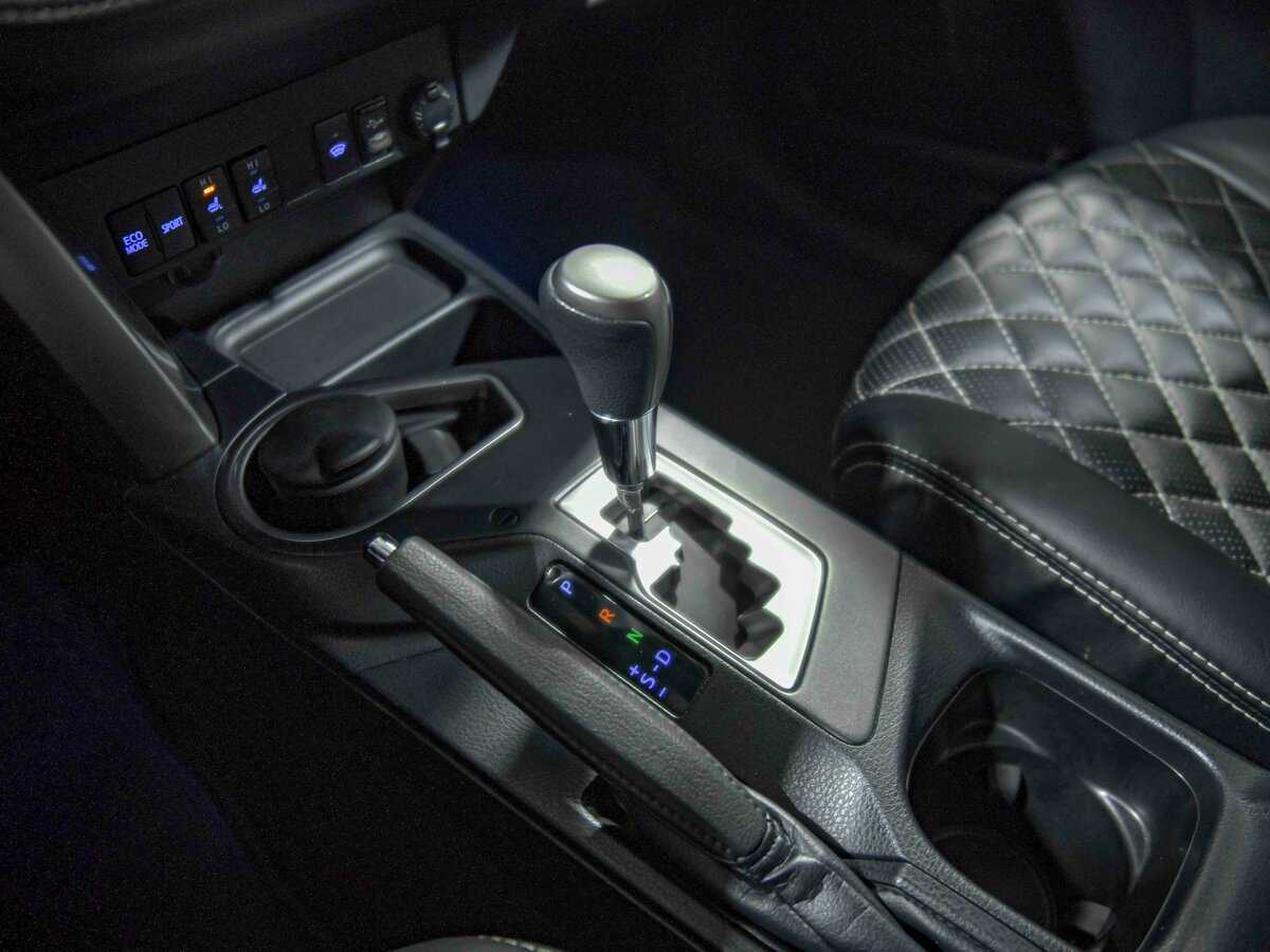 Toyota RAV4 б/у, 2018, Автоматическая. Фото: #10
