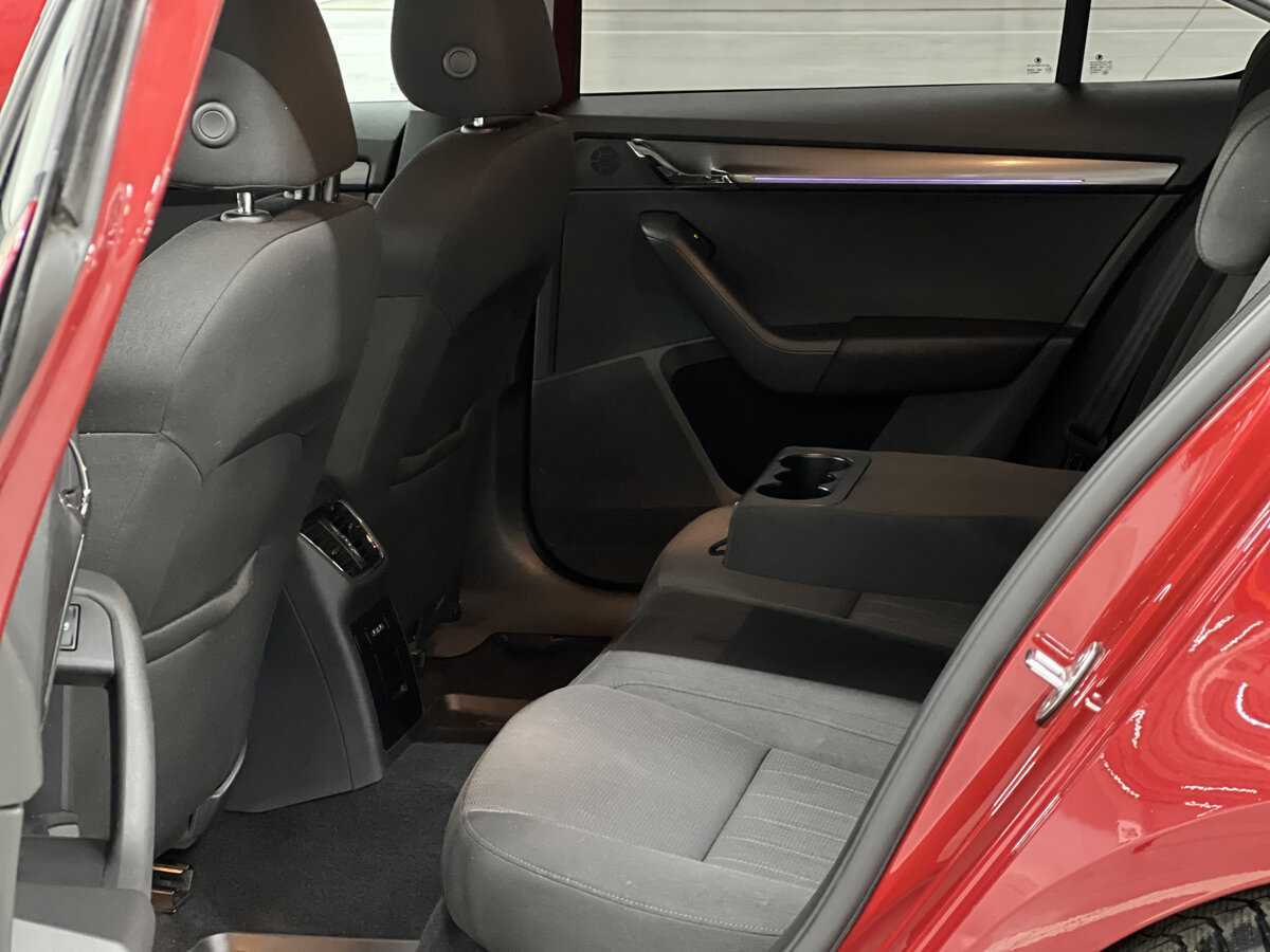 Skoda Octavia б/у, 2017, Роботизированная. Фото: #11