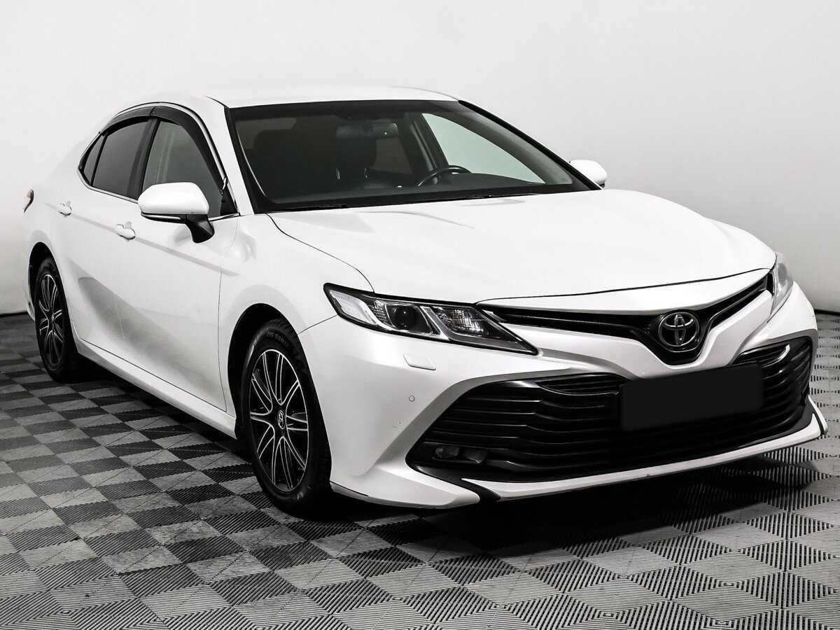 Toyota Camry б/у, 2018, Автоматическая. Фото: #2