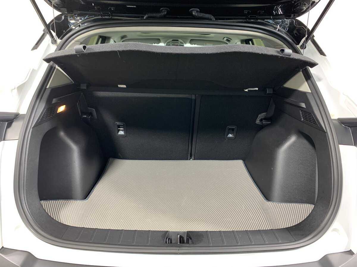 Geely Coolray б/у, 2023, Роботизированная. Фото: #20