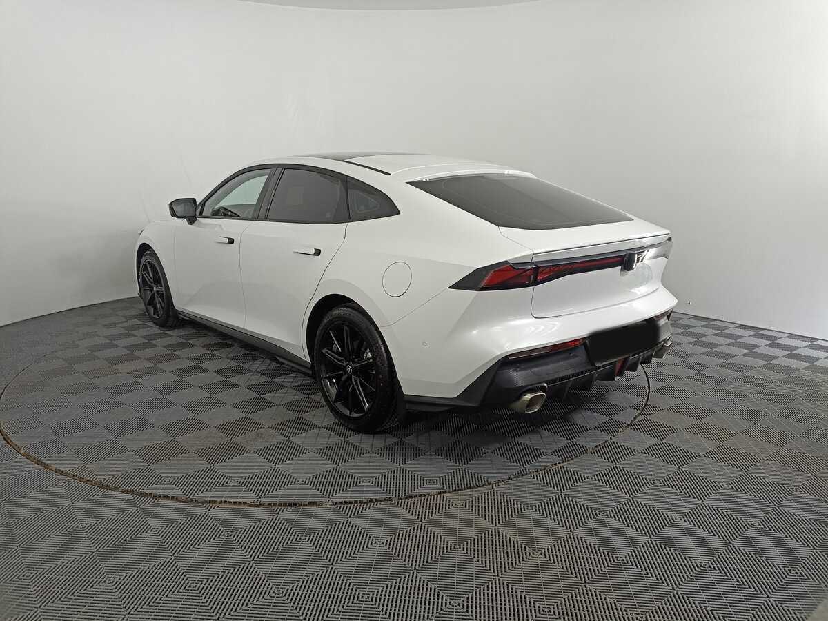 Changan UNI-V б/у, 2023, Роботизированная. Фото: #6