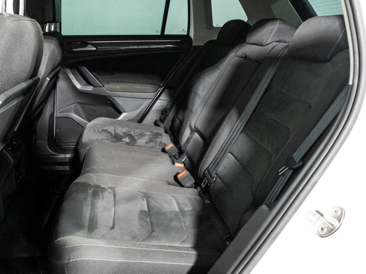 Volkswagen Tiguan б/у, 2020, Роботизированная. Фото: #9