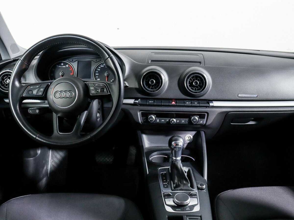 Audi A3 б/у, 2018, Роботизированная. Фото: #11