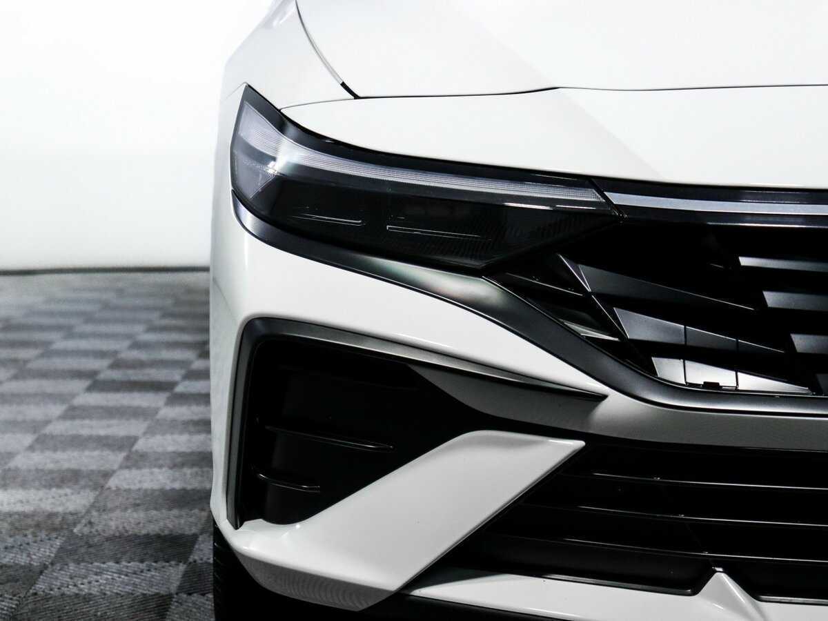 Hyundai Elantra б/у, 2023, Вариатор. Фото: #17
