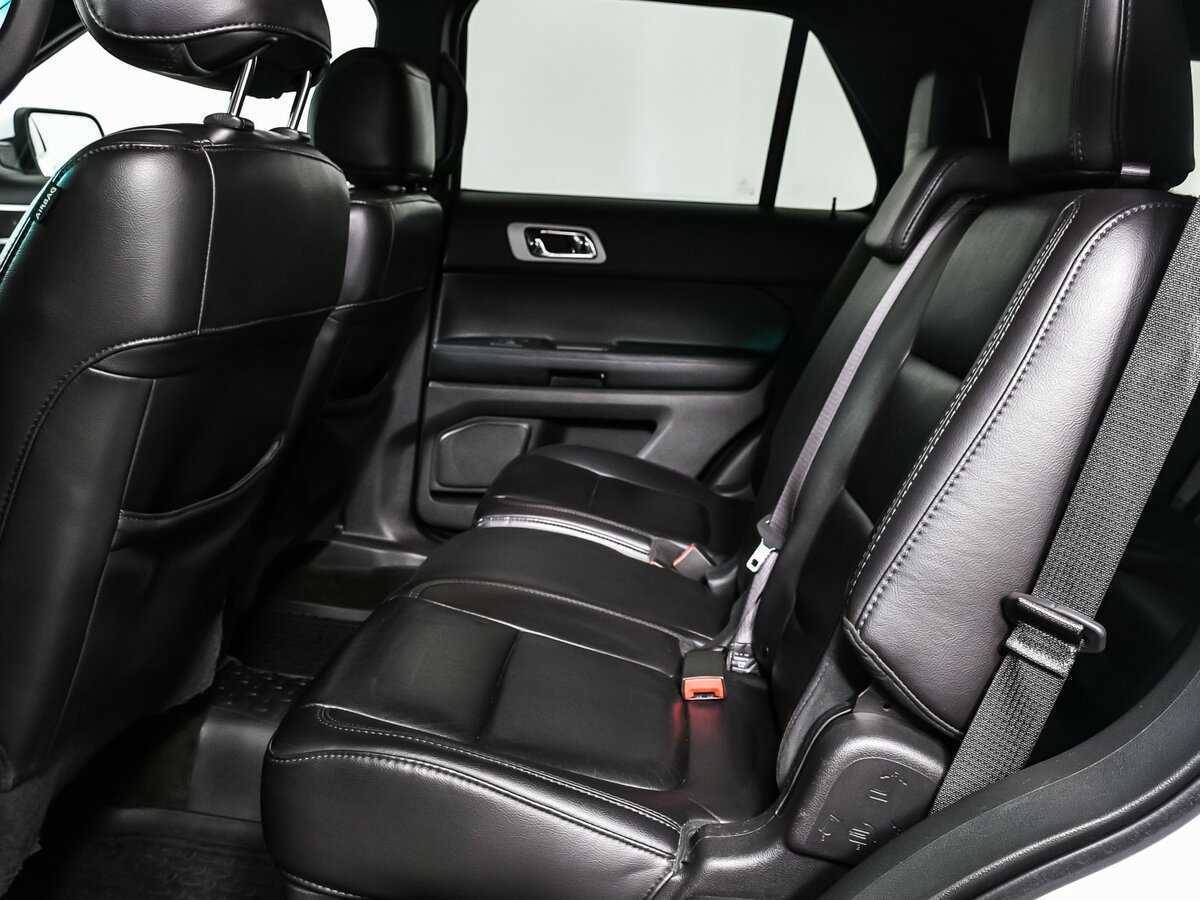 Ford Explorer б/у, 2013, Автоматическая. Фото: #12