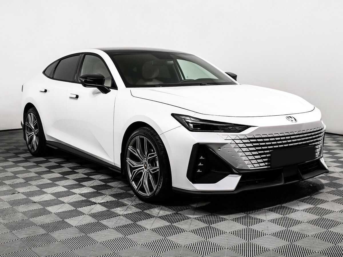 Changan UNI-V б/у, 2023, Роботизированная. Фото: #2