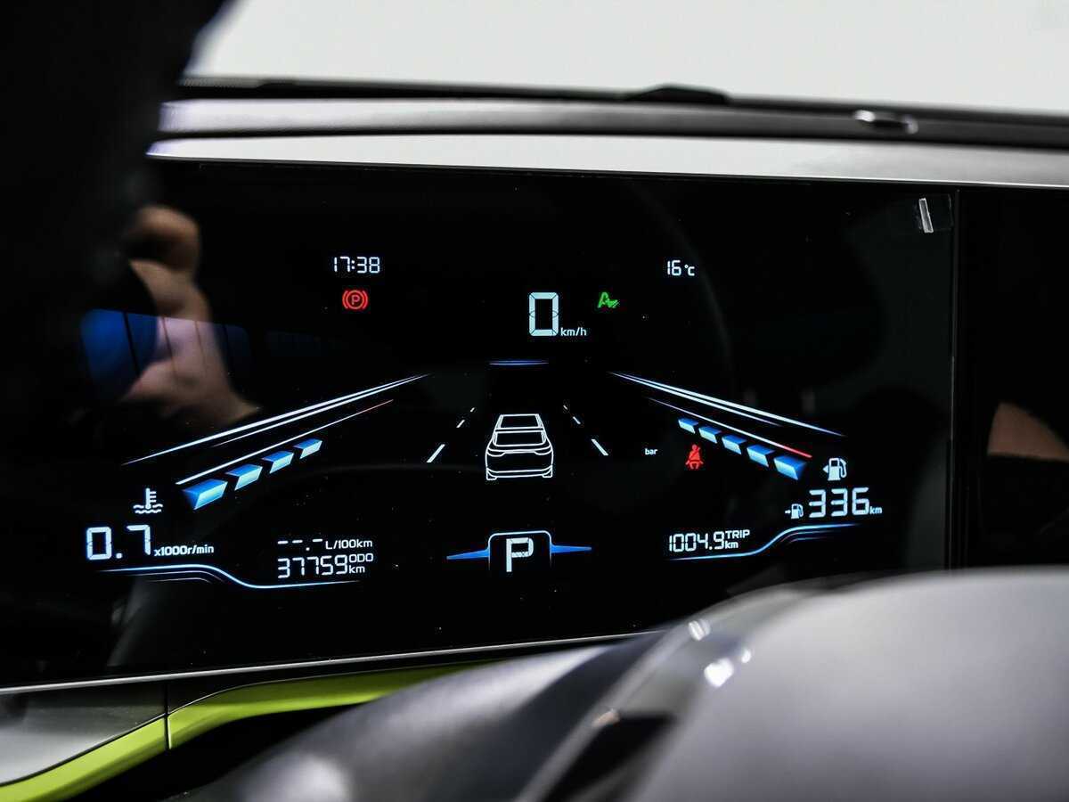 Geely Coolray б/у, 2023, Роботизированная. Фото: #9