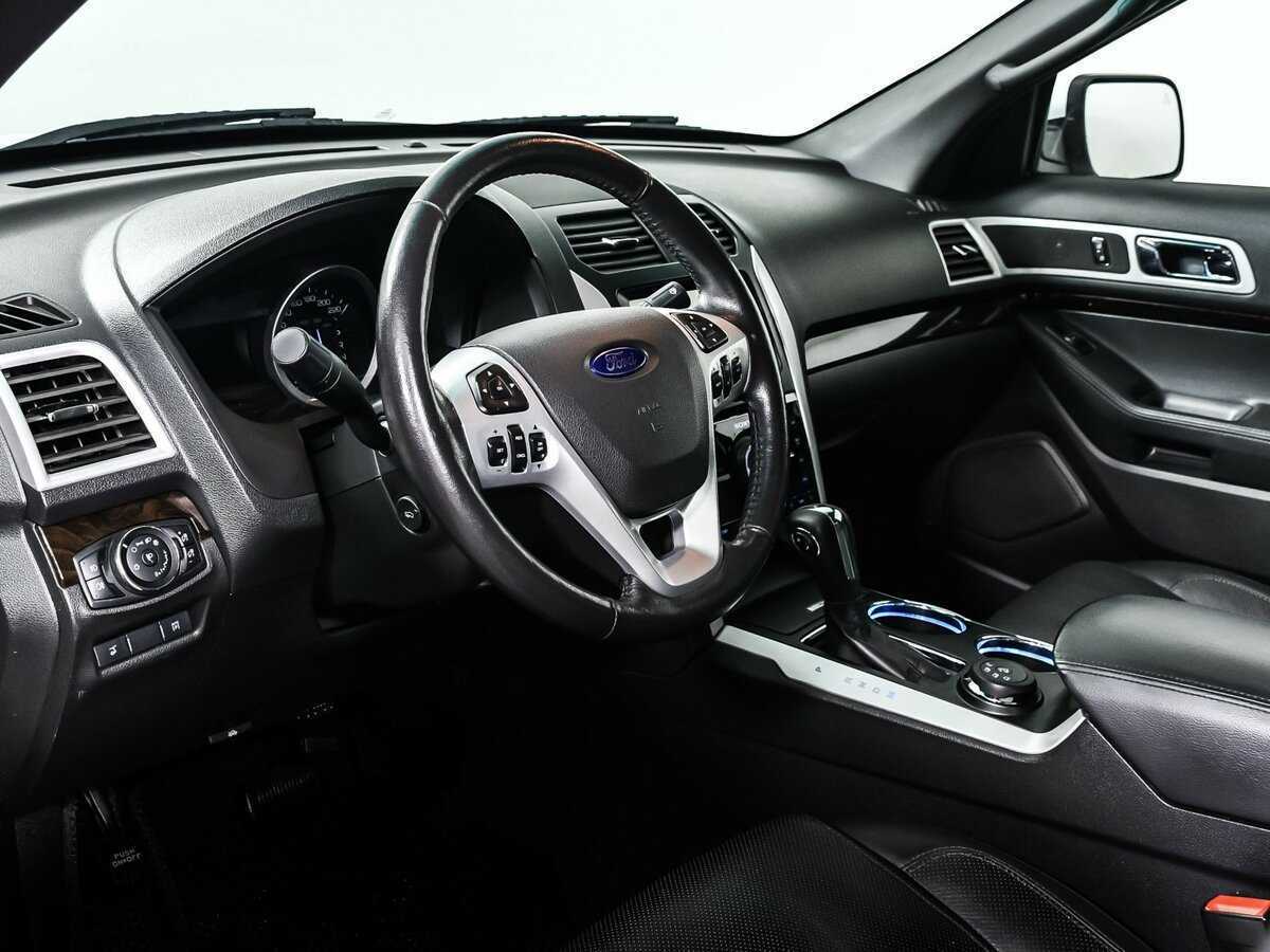 Ford Explorer б/у, 2014, Автоматическая. Фото: #11