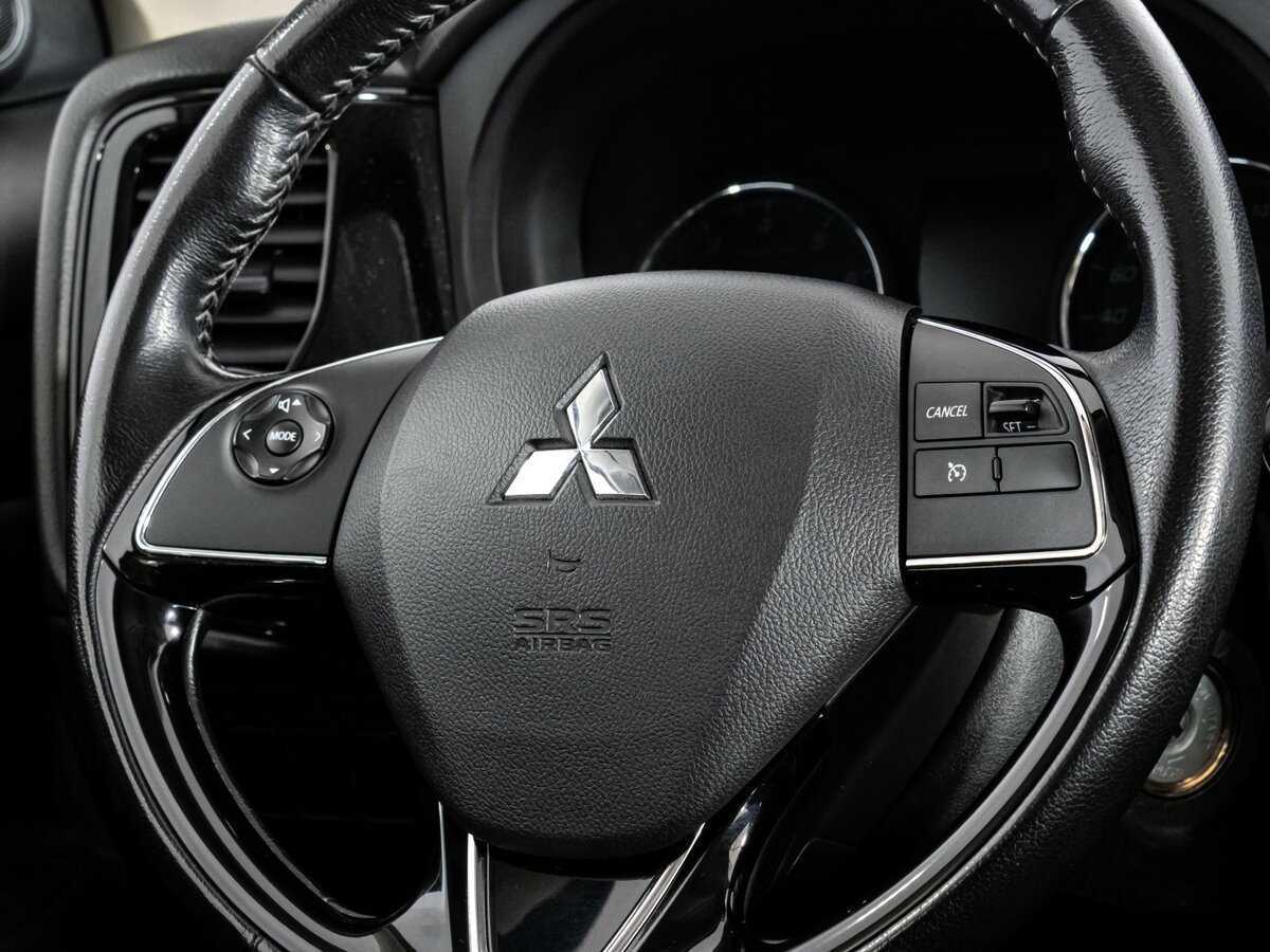 Mitsubishi Outlander б/у, 2018, Вариатор. Фото: #10
